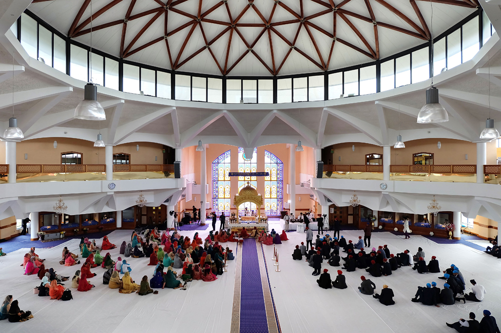 A wedding in Sri Guru Singh Sabha Sikh temple in Southall, in 2017