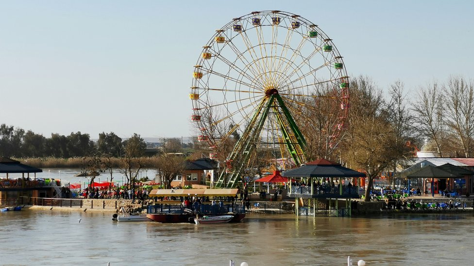 Tourist island near Mosul