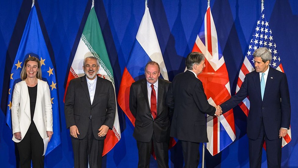 Leaders pose for photos after agreeing the 2015 Iran nuclear deal