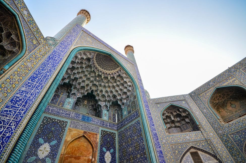 ایران ثقافتی مقامات