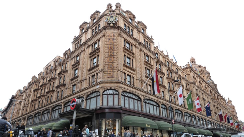 Harrods exterior shot