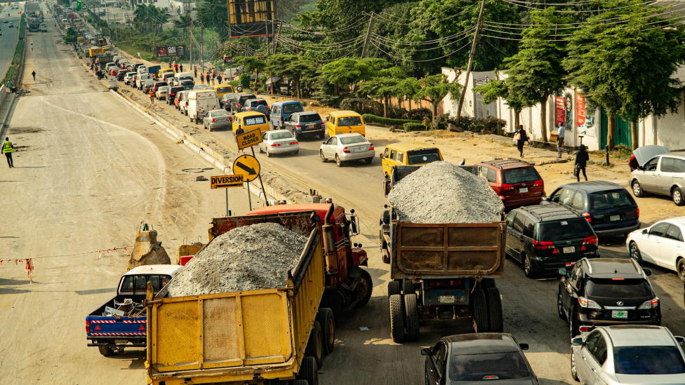 Traffic leading to Third Mainland Bridge in Lagos, Niger