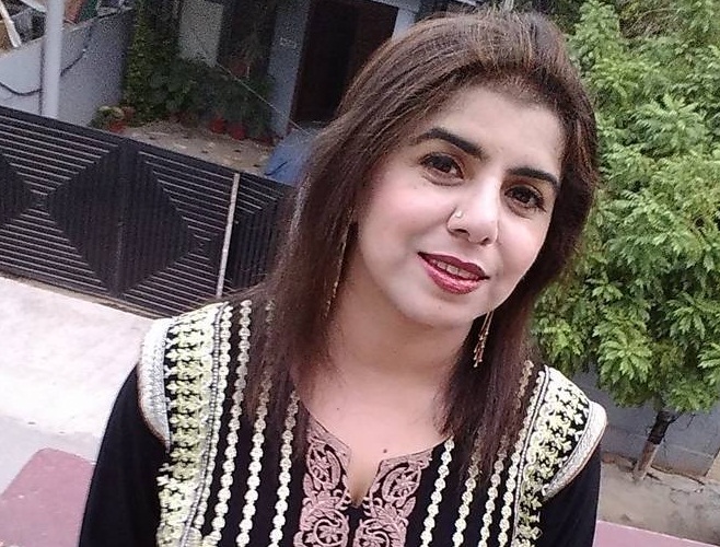 بشارت کی گھڑی گزر چکی، آؤ شک کریں