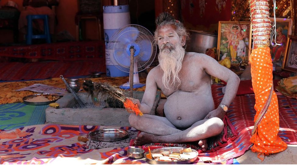 Some Aghoris accept money from people.