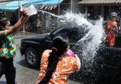 تھائی لینڈ: دنیا کی سب سے بڑی پانی کی لڑائی کا آغاز