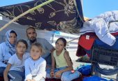 موریا آتشزدگی: ایک باپ جو یونان میں پناہ گزیں کیمپ کی بجائے اپنے جنگ زدہ ملک میں واپسی کا سوچ رہا ہے
