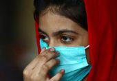 کورونا وائرس: پاکستان میں بڑے اجتماعات پر پابندی اور تعلیمی اداروں میں موسم سرما کی چھٹیاں قبل از وقت کرنے کی تجاویز
