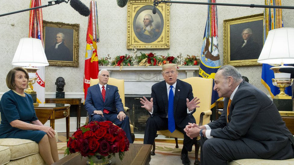 Trump in his office with Pence, Pelosi and Schumer on 11 December 2018
