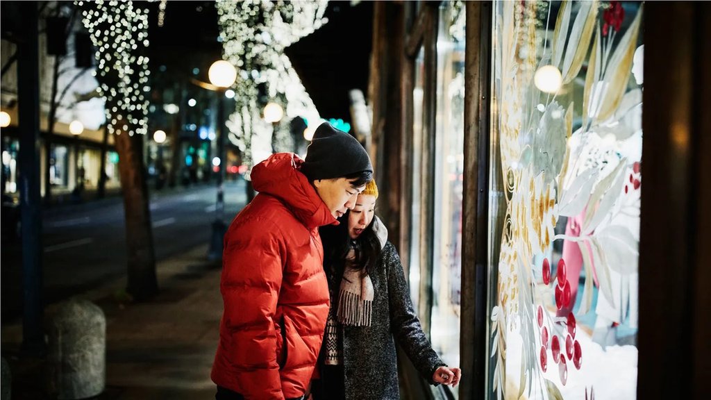 The time between New Year and Valentine's Day can be tricky to end a relationship (Credit: Getty Images)