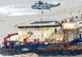 انڈیا میں سمندری طوفان توکتے میں ڈوبنے والا جہاز: ‘ہم نے امید چھوڑ دی اور قبول کر لیا کہ اب ہم مر جائیں گے‘