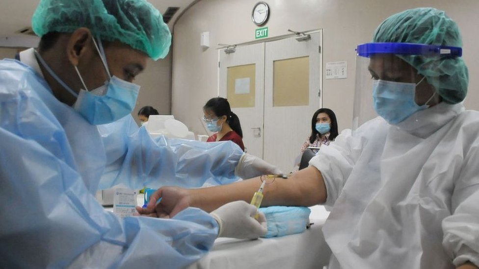 Médicos en un hosipital de Yakarta.