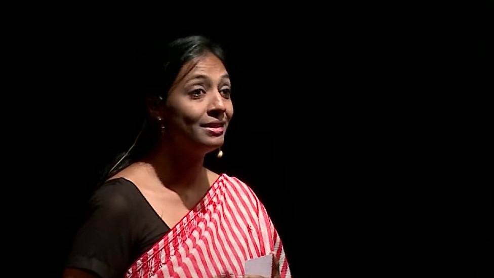 Pallavi Barnwal delivering her Ted talk