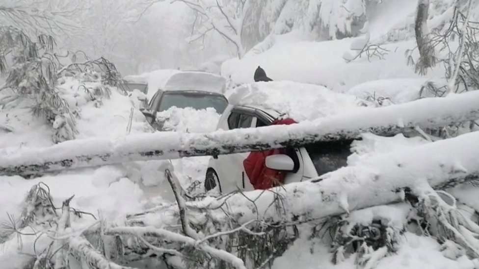 مری میں برفباری