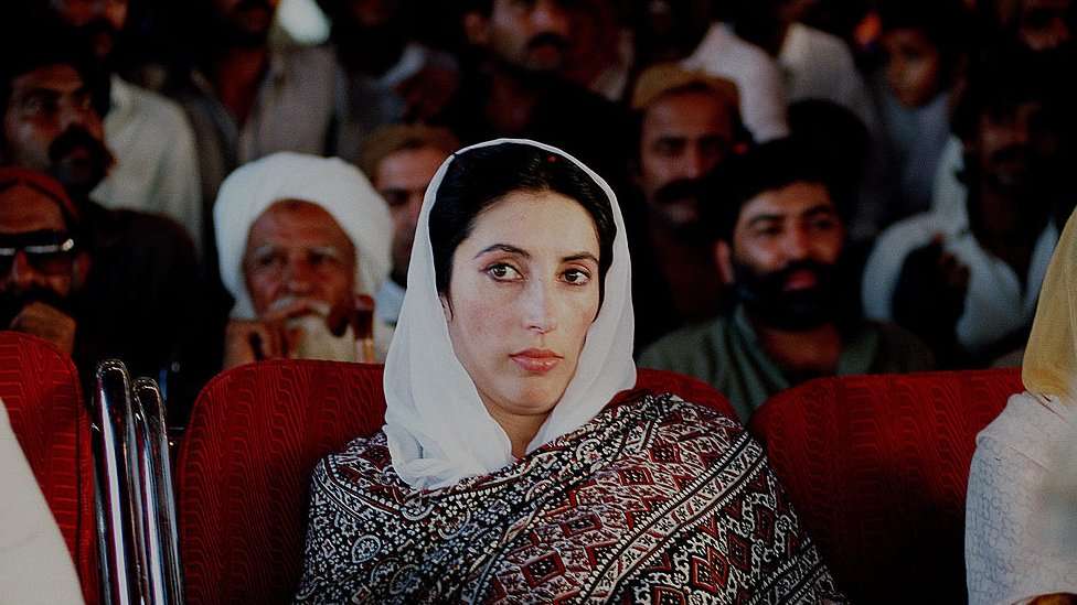 بینظیر بھٹو، 1988