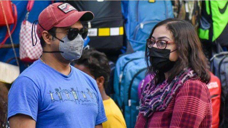 علامات میں زکام، کھانسی، گلے میں خراش اور بخار وغیرہ شامل ہے