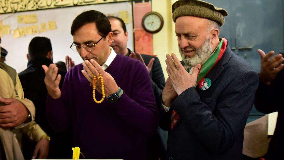پاکستان، الیکشن، پاکستان تحریکِ انصاف، پی ٹی آئی، ن لیگ